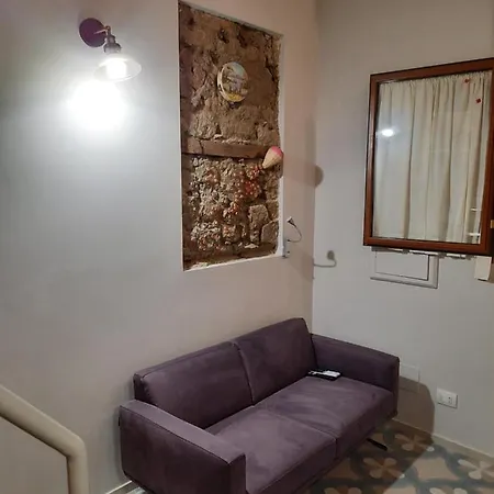 Il Basso Accomodation ナポリ