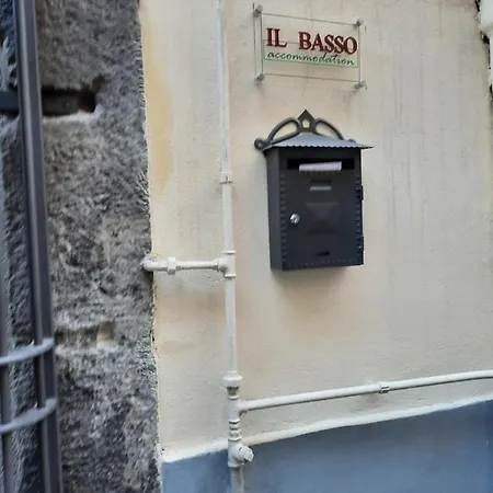 Il Basso Accomodation * ナポリ